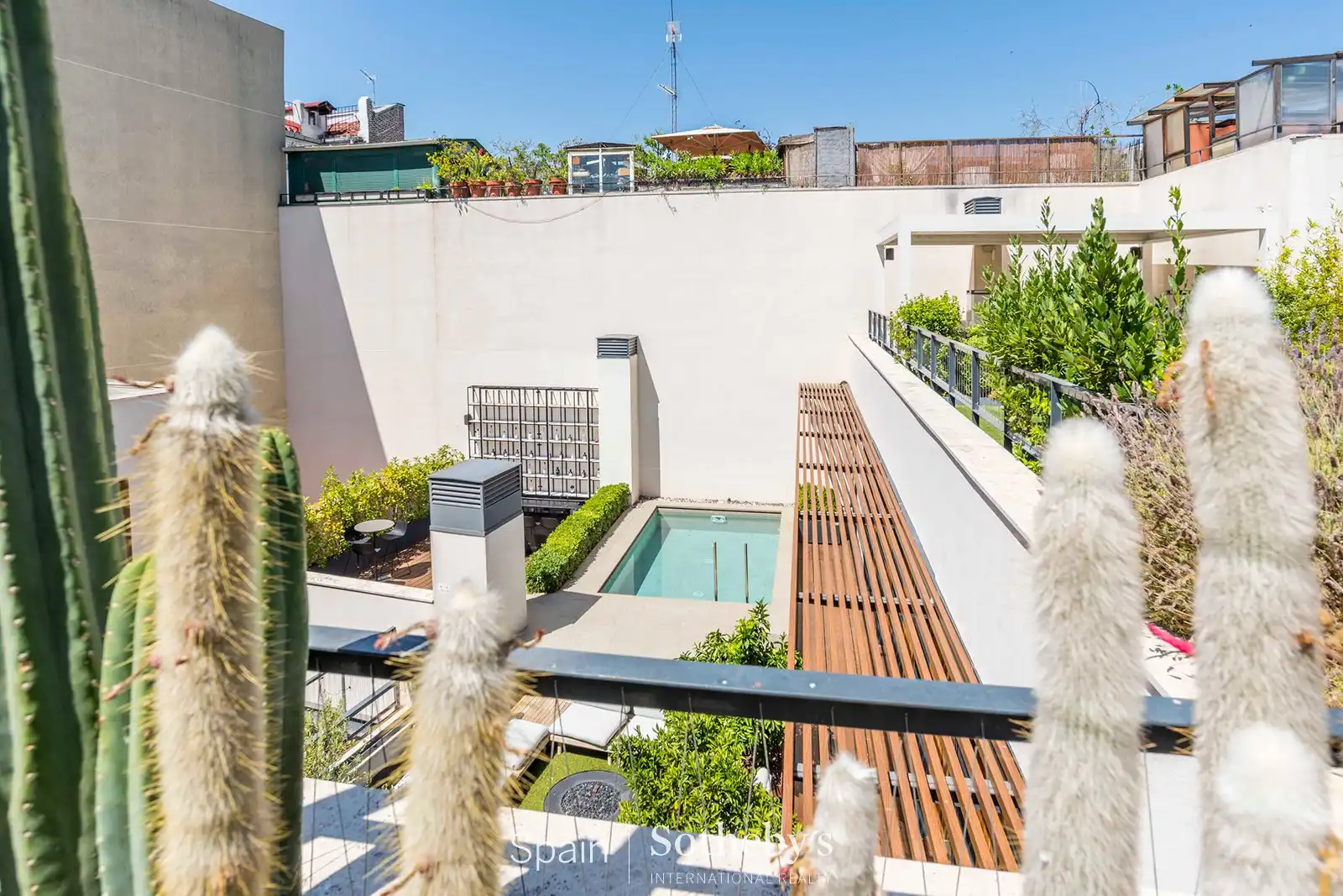 Terraza de Ático en venta en Madrid con Aire acondicionado, Calefacción y Jardín privado