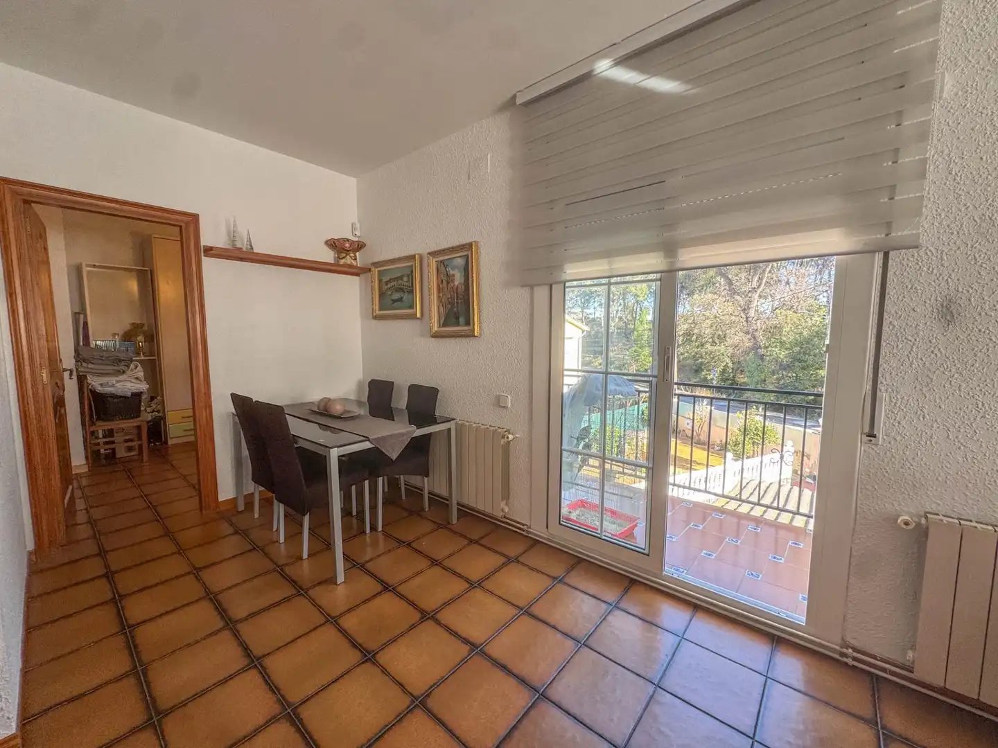 Comedor de Casa o chalet en venta en Sant Esteve Sesrovires con Aire acondicionado, Calefacción y Balcón