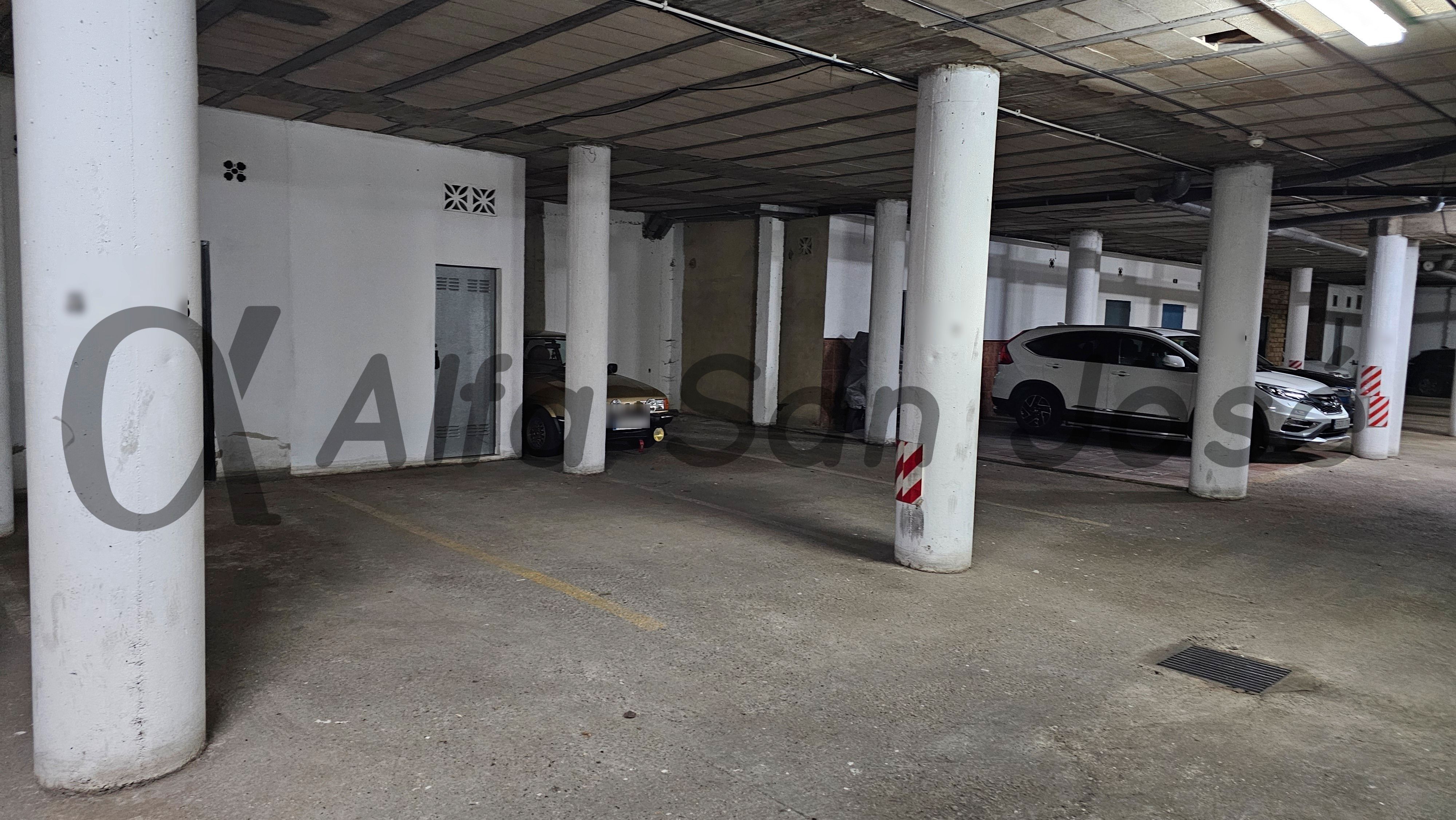 Aparcament de Garatge de lloguer en La Rinconada