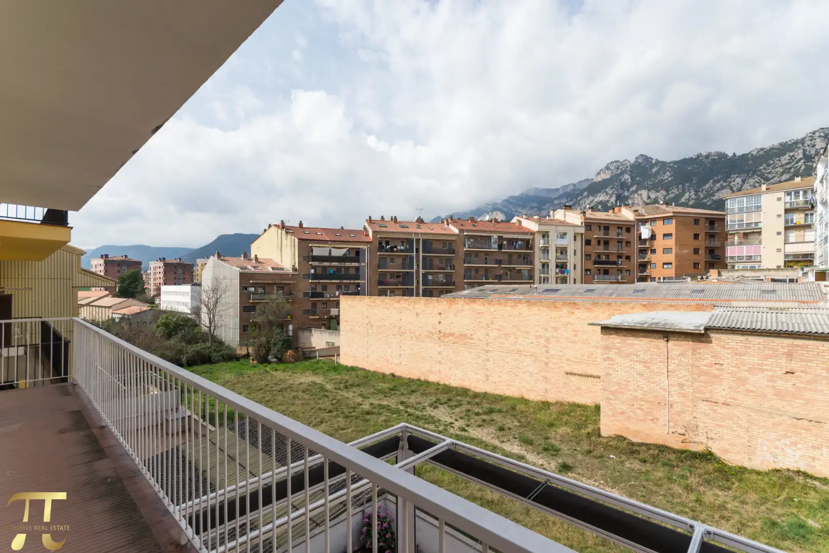 Terrace of Duplexes for sale in Berga  with Terrace and Storage room