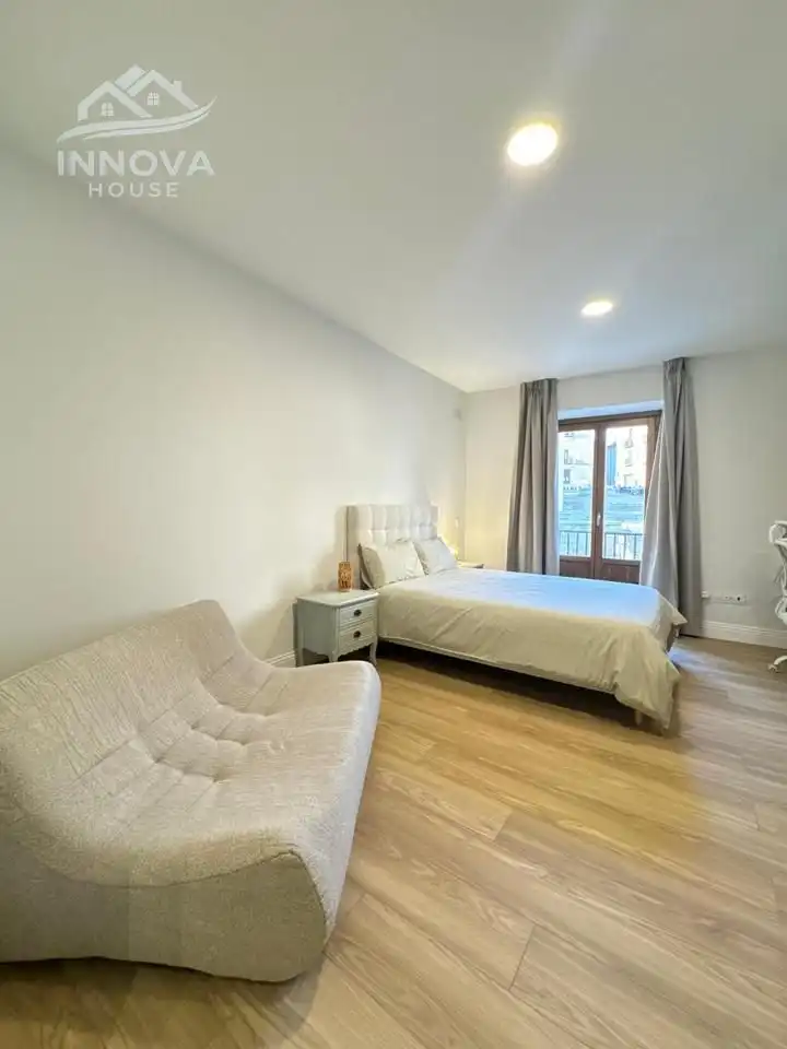 Bedroom of Flat for rent in Segovia  with Air Conditioner, Heating and Terrace