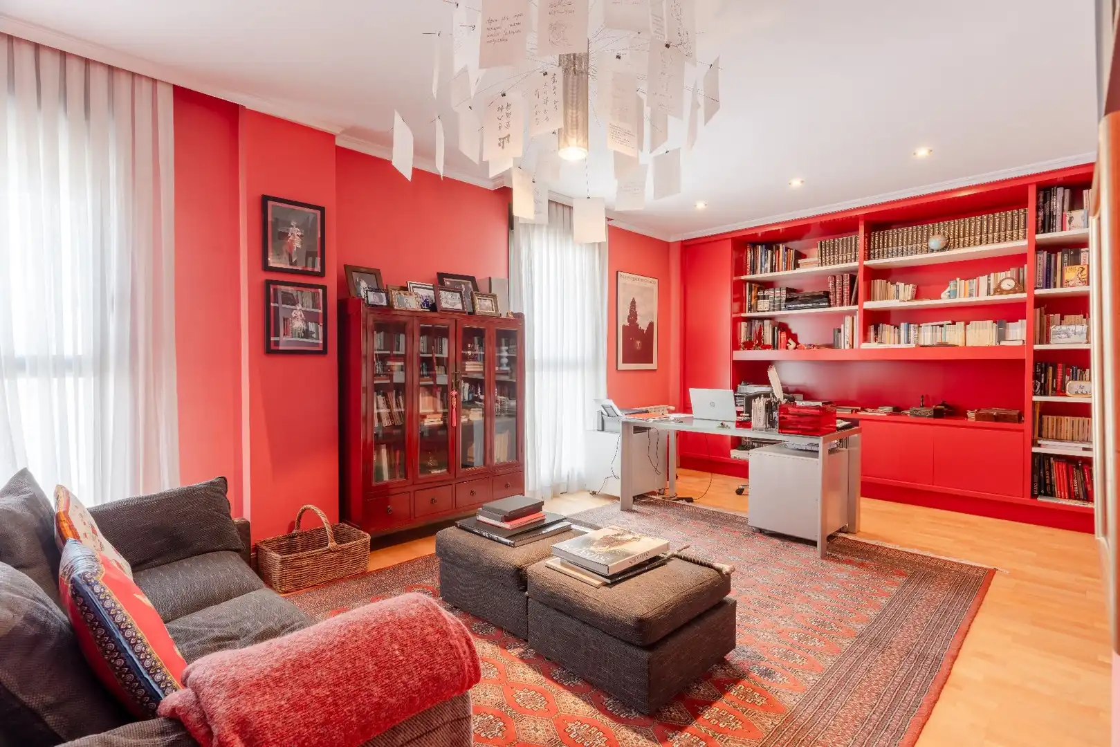 Living room of Houses for sale in Madrid  with Air Conditioner, Heating and Private garden