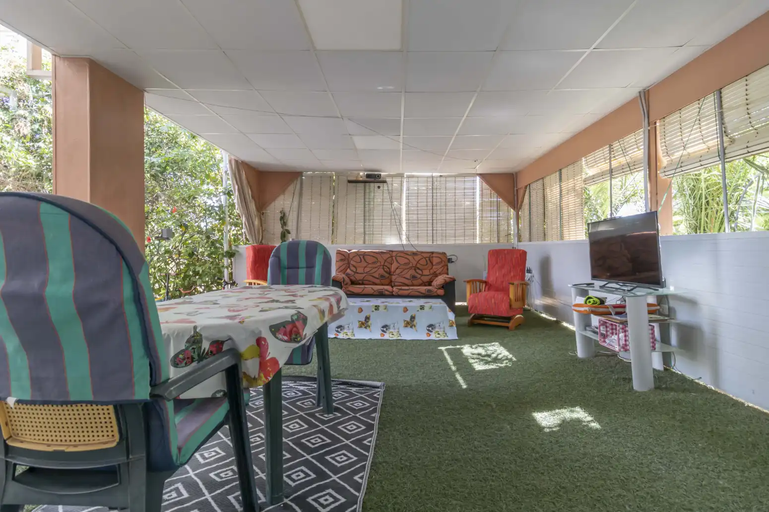 Terrasse von Haus oder Chalet zum Verkauf in Espartinas mit Klimaanlage, Terrasse und Schwimmbad
