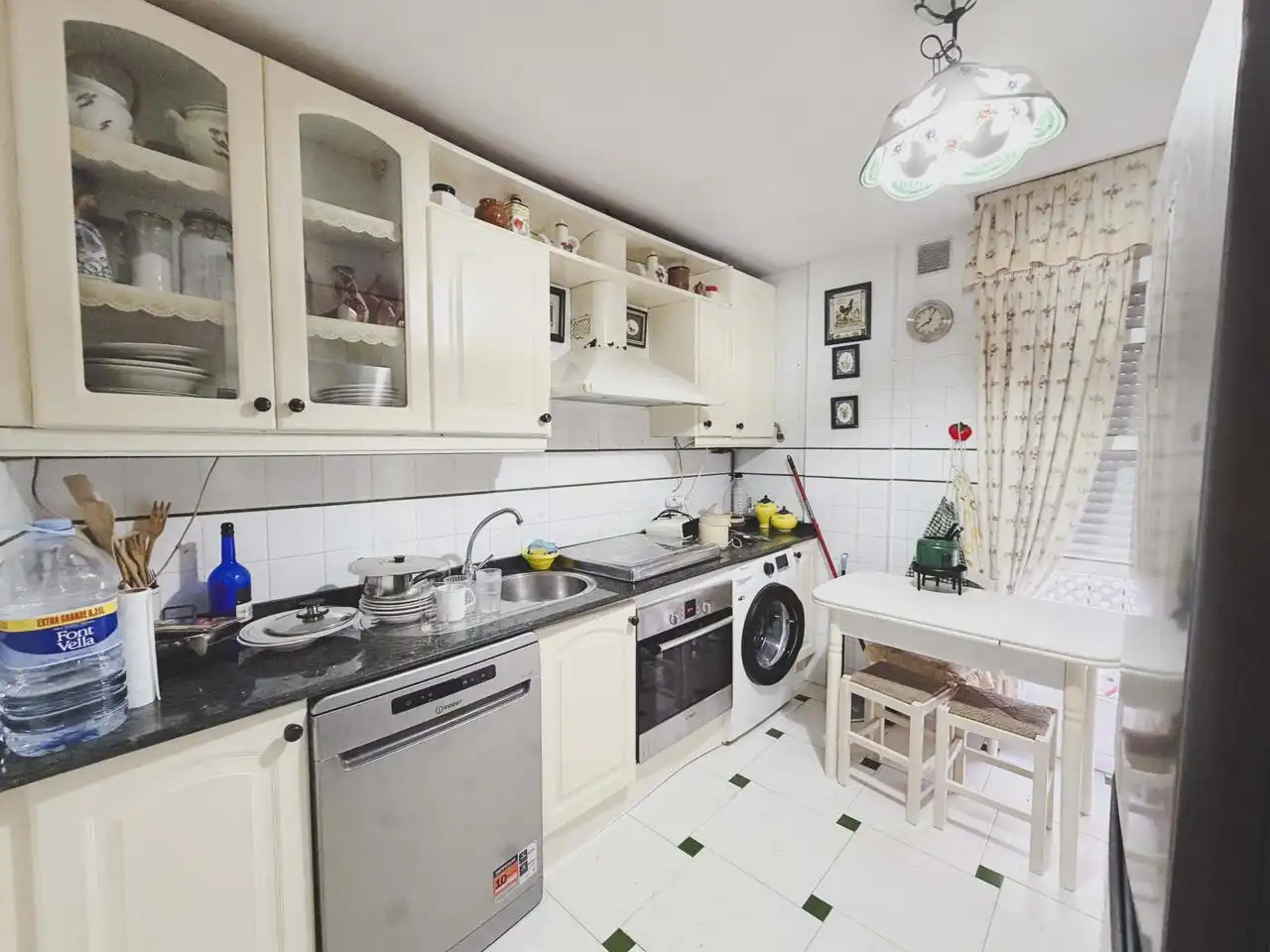 Cocina de Casa o chalet en venta en Cádiz con Aire acondicionado y Terraza