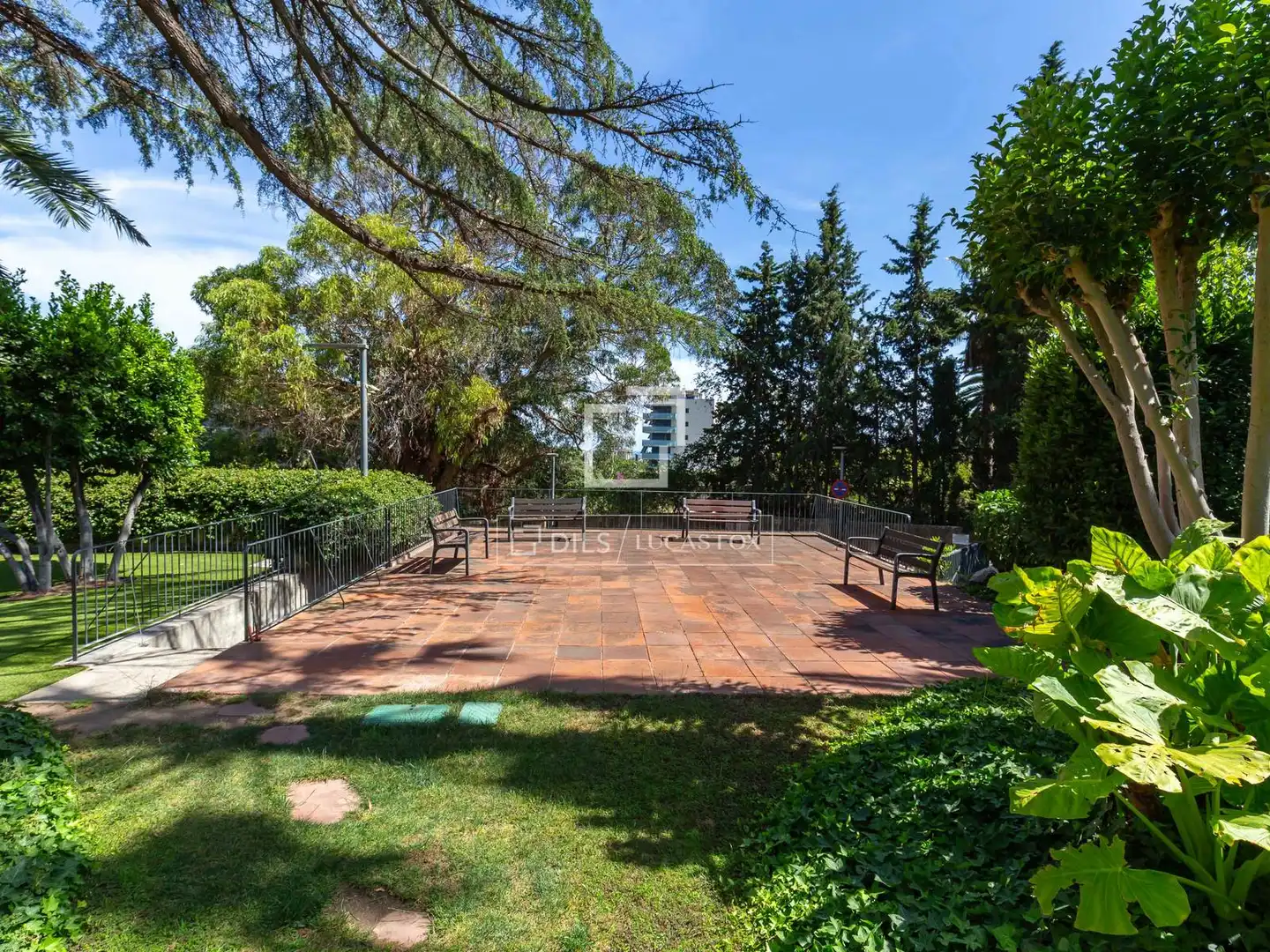 Terrace of Flat for sale in Esplugues de Llobregat  with Air Conditioner, Heating and Private garden