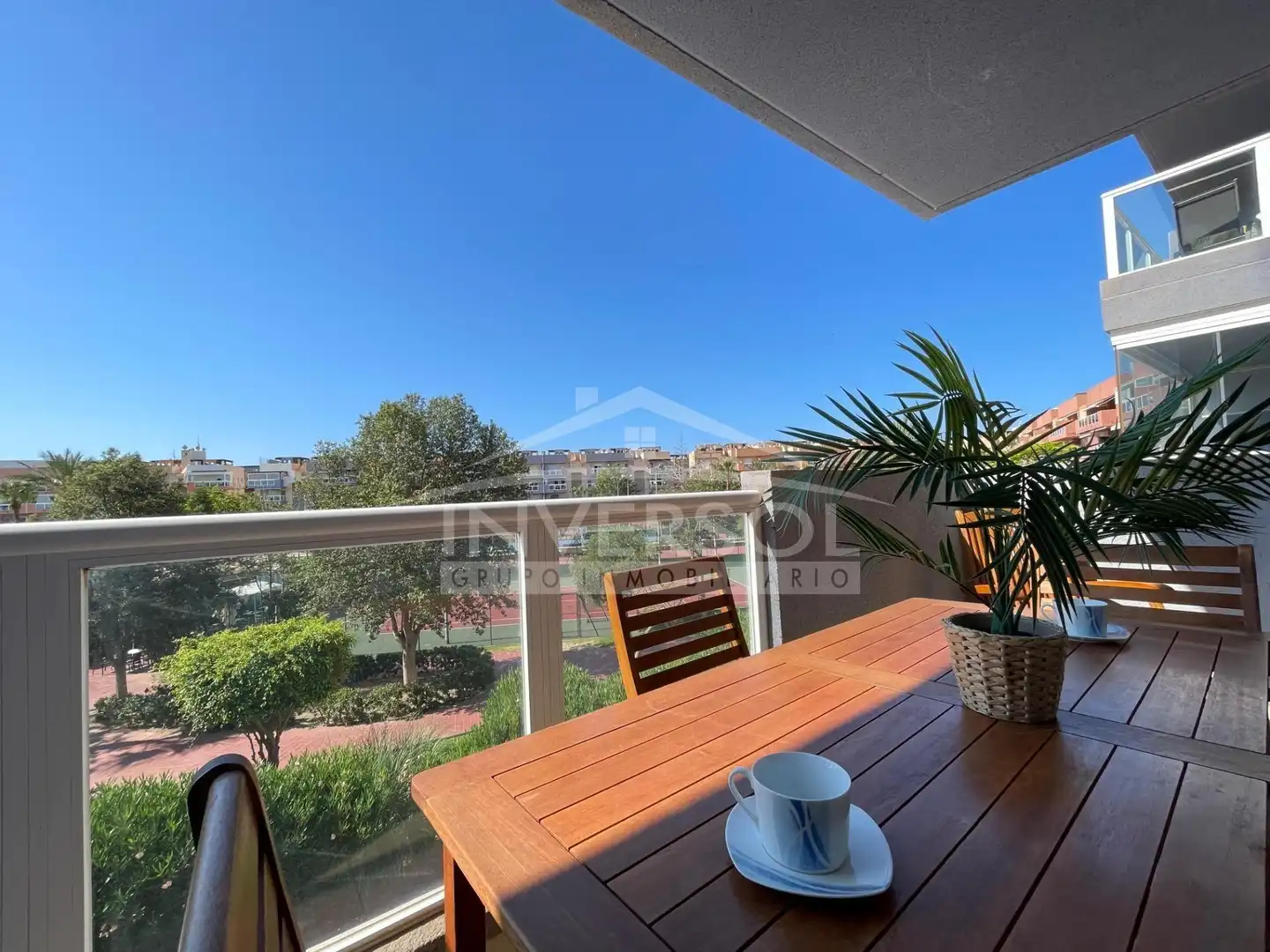 Terraza de Piso en venta en El Ejido con Terraza, Amueblado y Horno