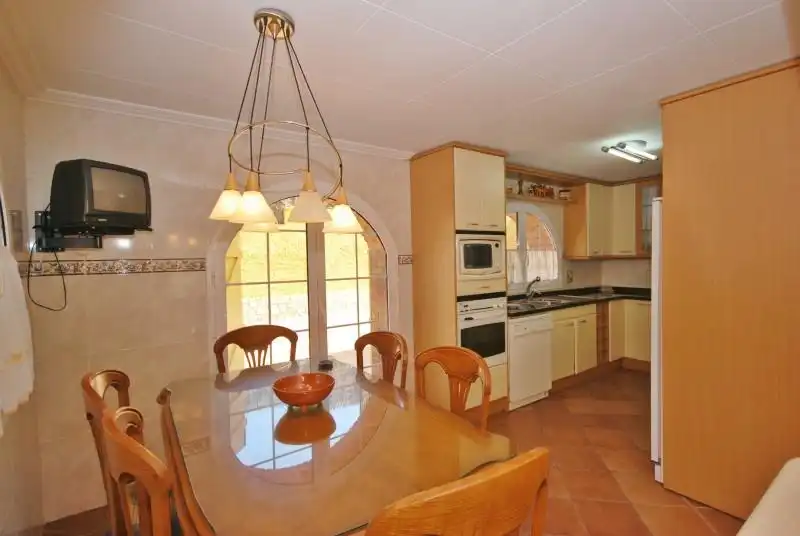 Cocina de Casa o chalet en venta en Maçanet de la Selva con Calefacción, Jardín privado y Piscina