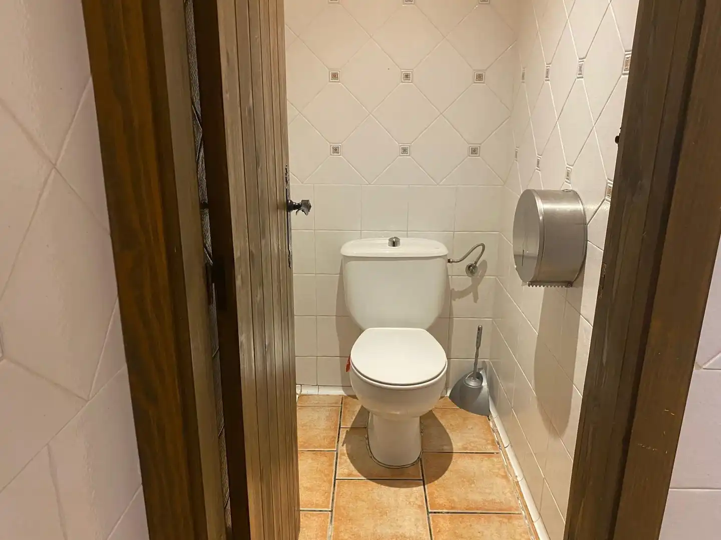 Bany de Local en venda en Botarell amb Aire condicionat