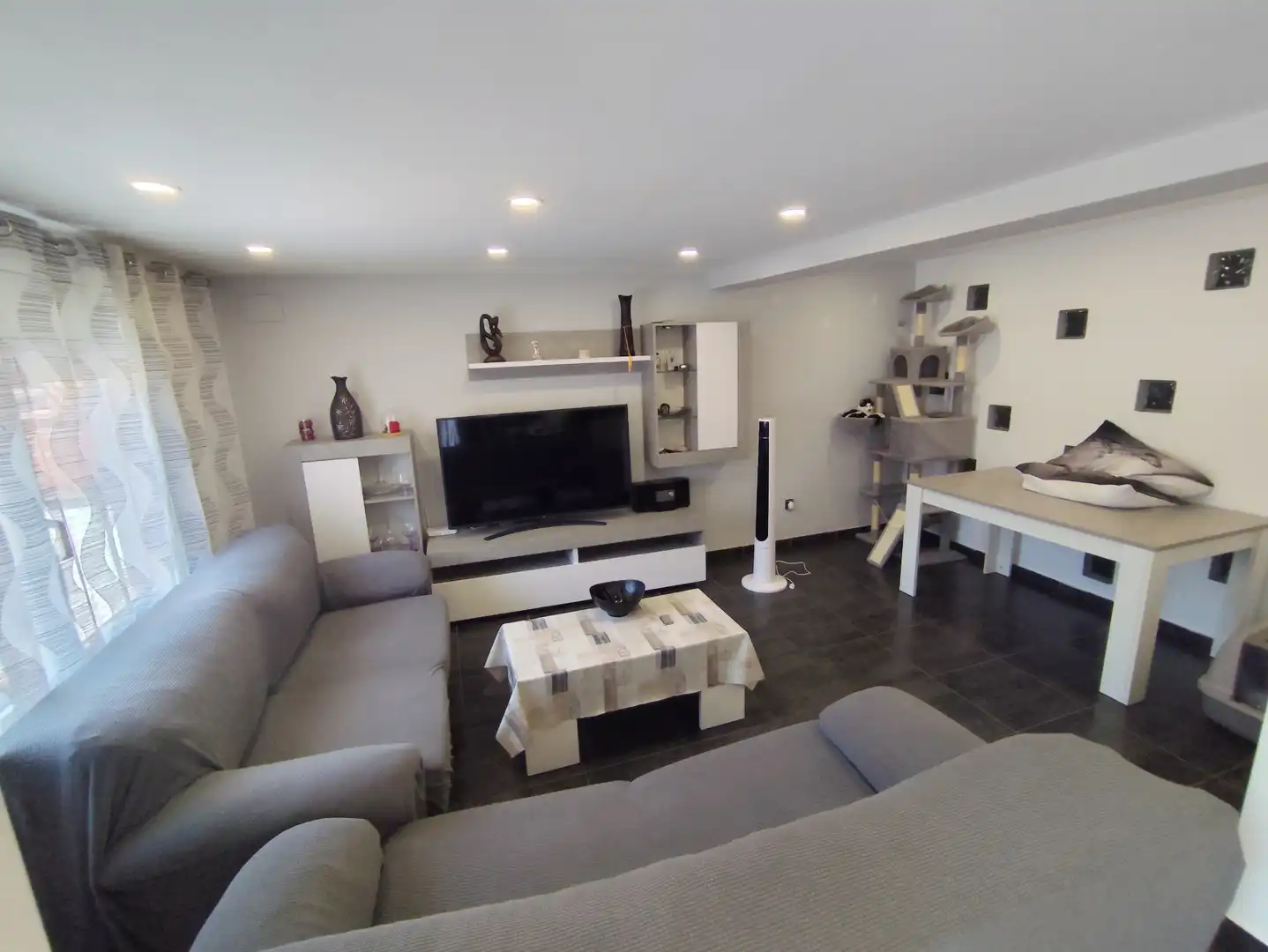 Sala de estar de Piso en venta en Vilanova del Camí con Calefacción, Terraza y Trastero