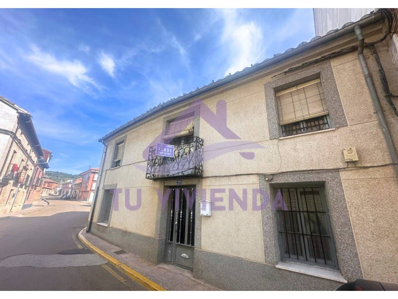 Vista exterior de Casa o chalet en venta en Saldaña con Jardín privado y Amueblado