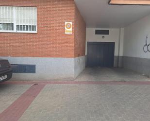 Garatge de lloguer a Calle MAESTRO CARMELO VIGUERAS, Juan de Borbón