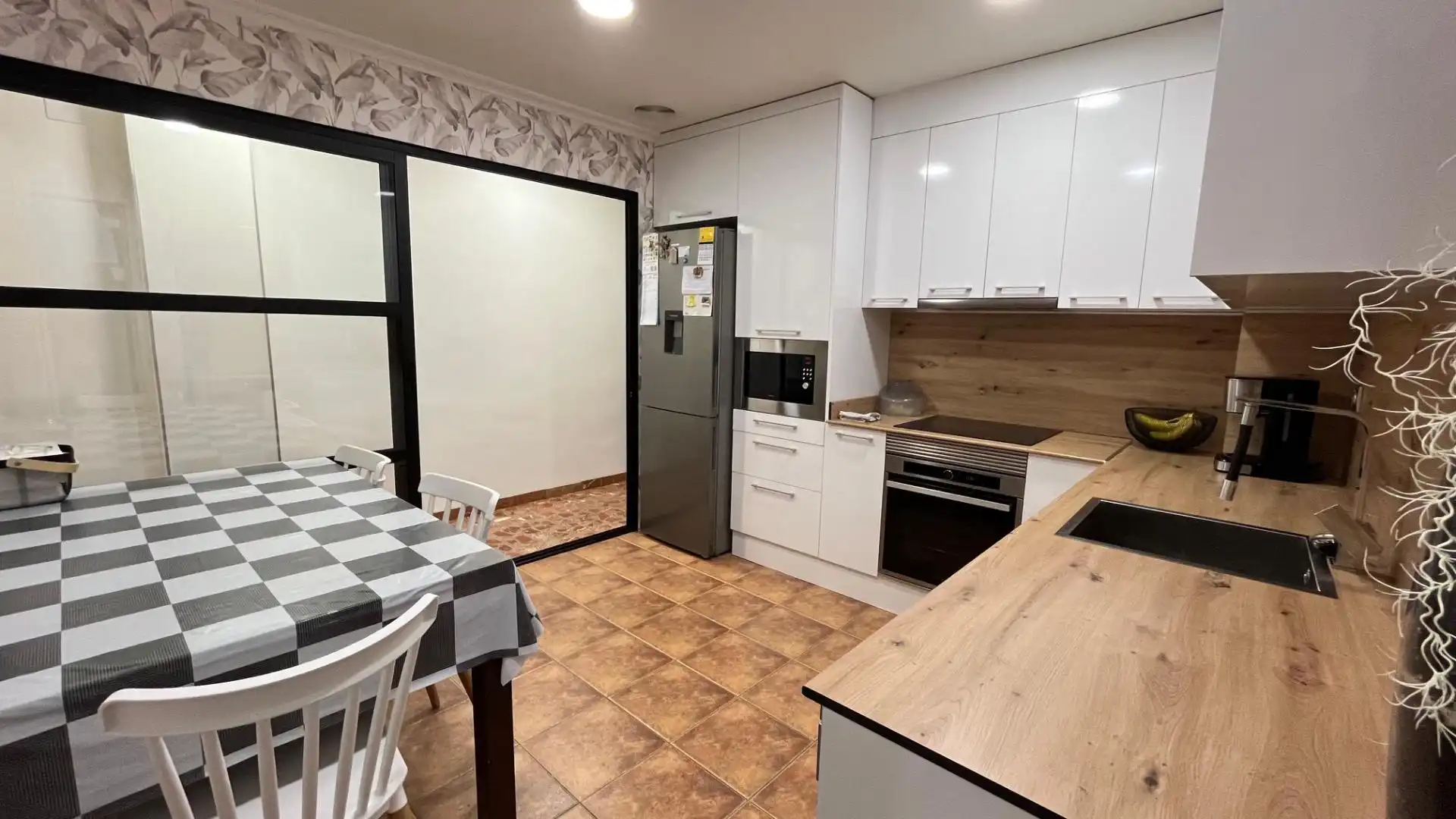Kitchen of Flat for sale in Elche / Elx  with Air Conditioner, Furnished and Balcony