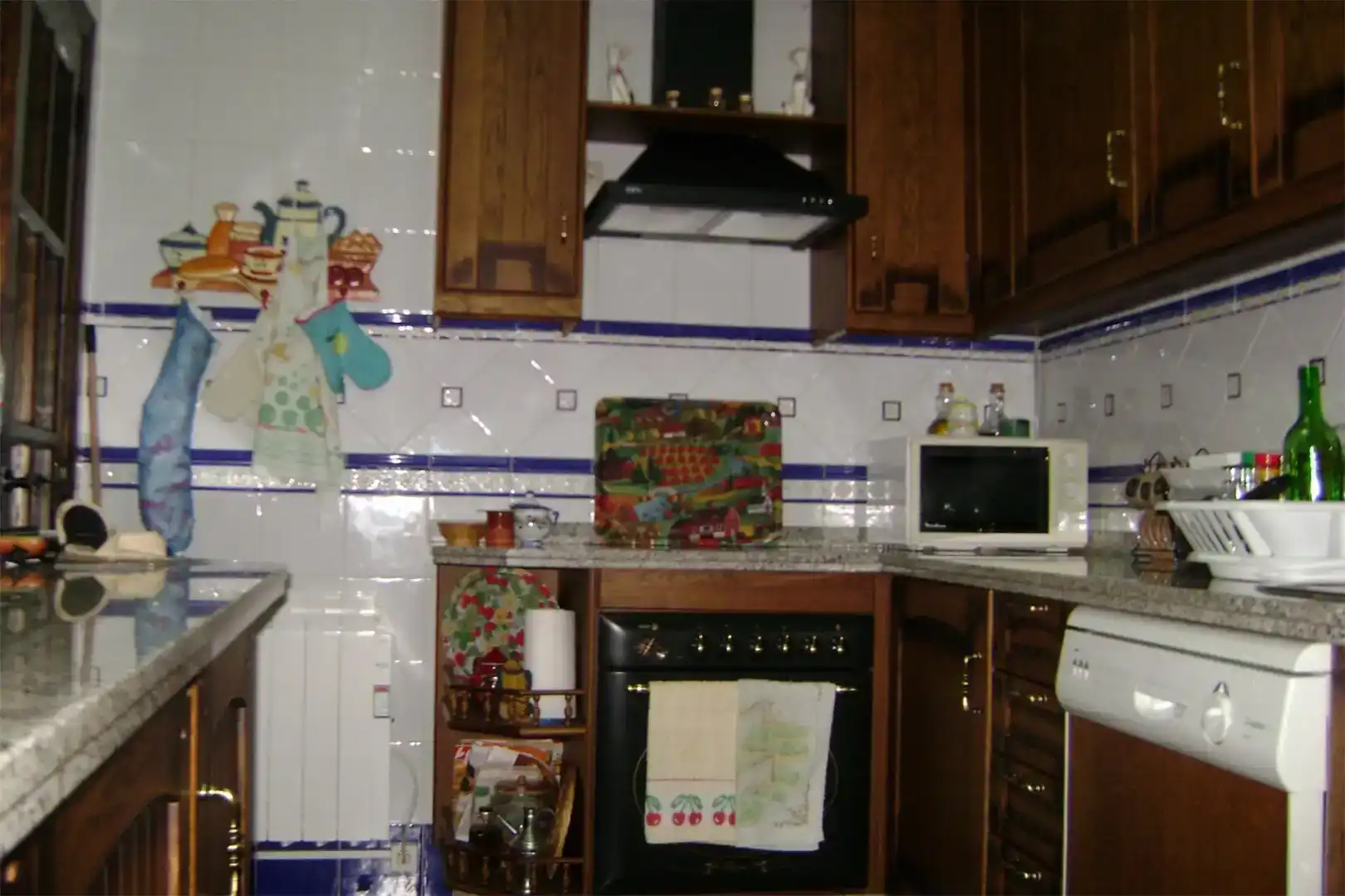 Cuina de Casa adosada en venda en Valverde del Fresno amb Aire condicionat i Balcó