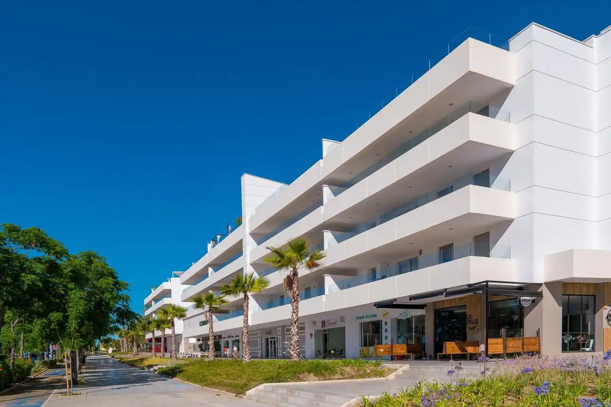 Vista exterior de Apartament de lloguer en Marbella amb Aire condicionat, Calefacció i Terrassa