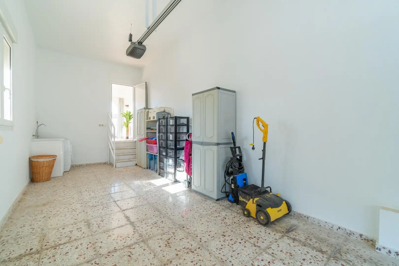 Casa o xalet en venda en Orihuela amb Aire condicionat, Calefacció i Jardí privat