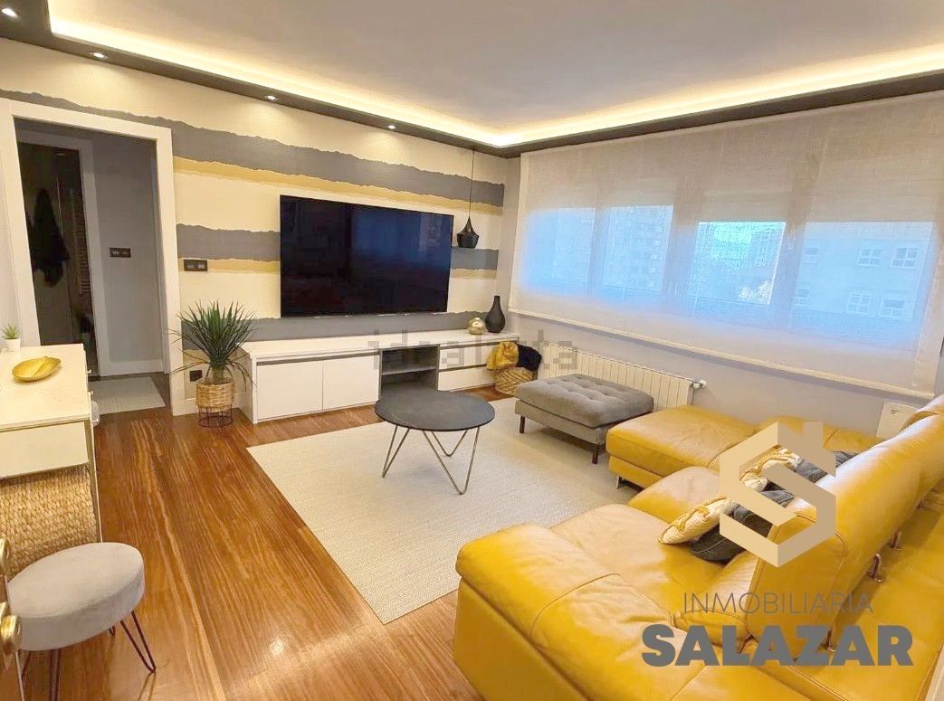 Living room of Flat for sale in Bilbao   with Heating and Private garden
