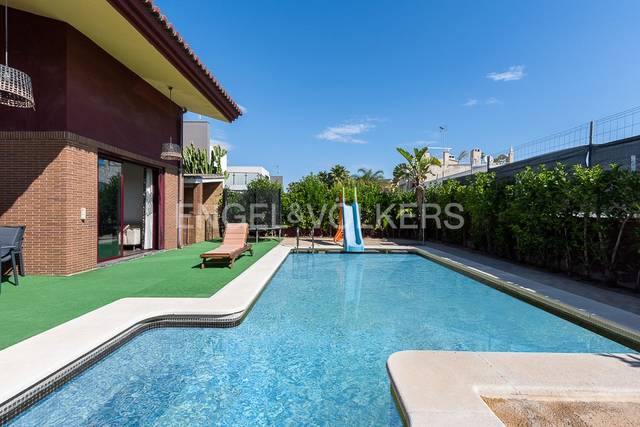 Casa-chalet en Alquiler en Carrer 232 en La Cañada