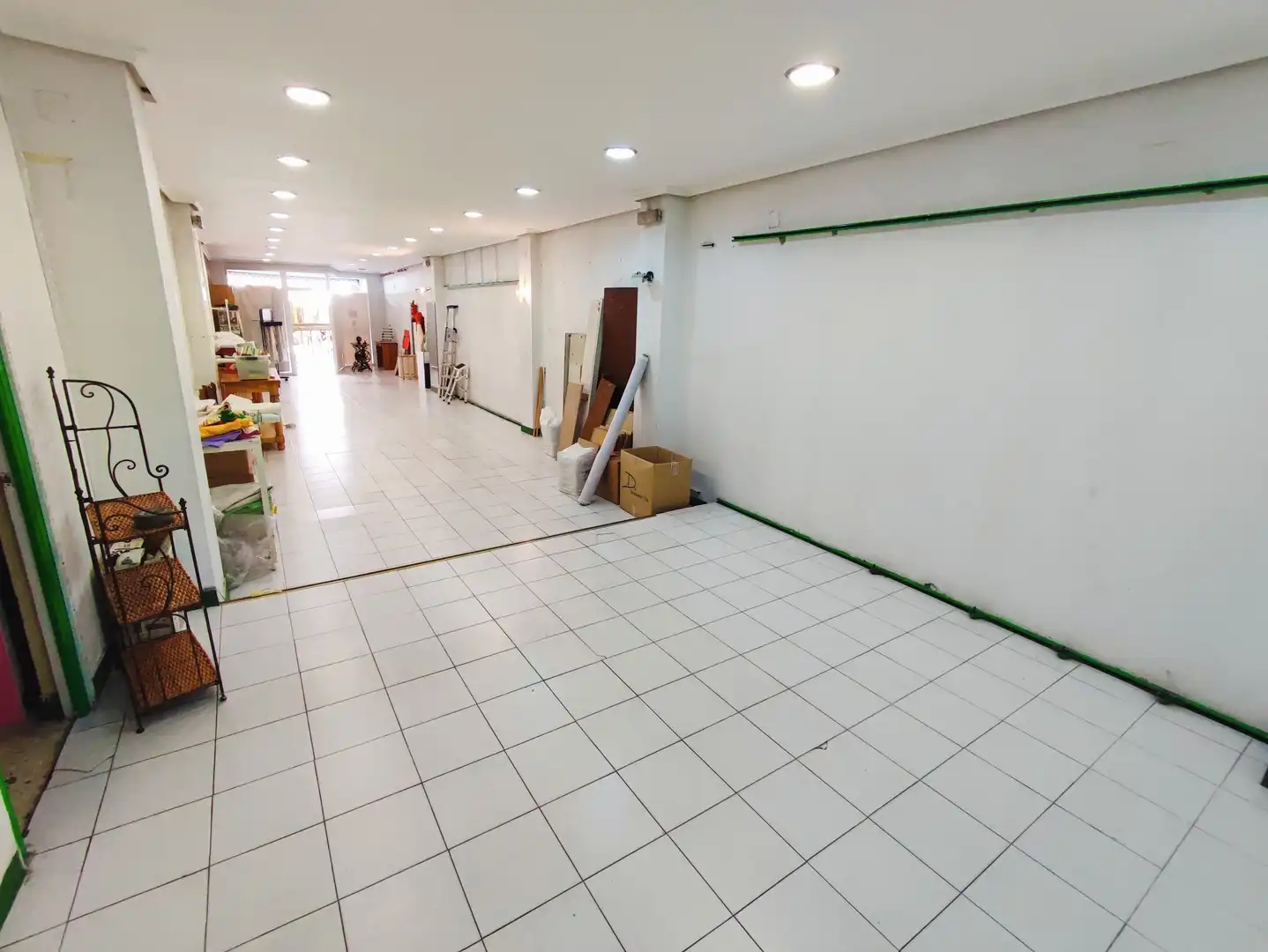 Local comercial en venda a Centro, imagen 2