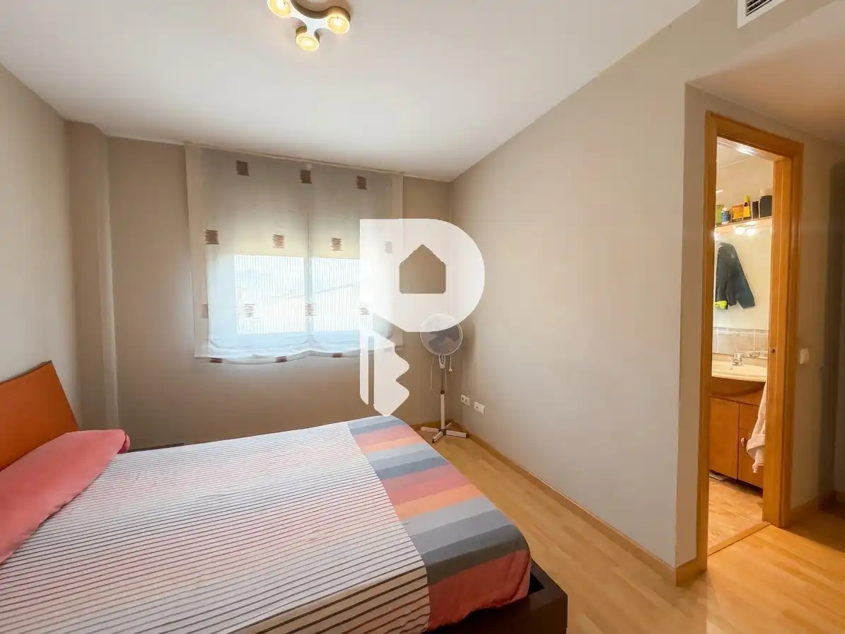 Habitación de Piso en venta en Sant Vicenç Dels Horts con Aire acondicionado, Calefacción y Parquet