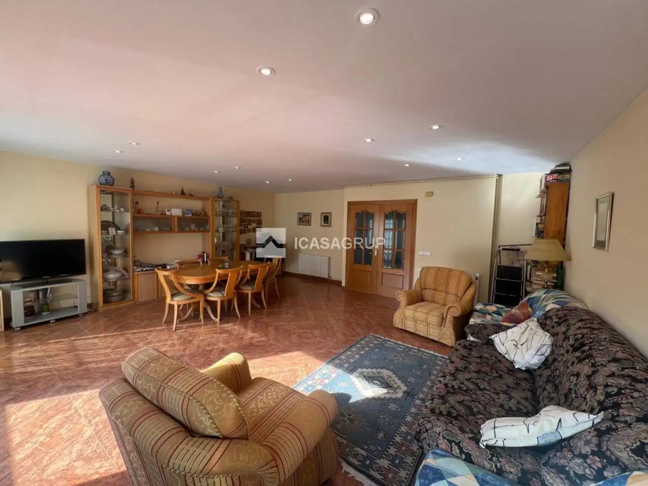 Attic for sale in Rubí  with Air Conditioner, Heating and Private garden
