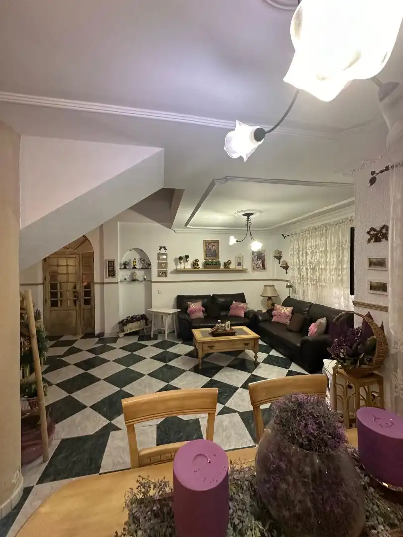 Sala d'estar de Casa o xalet en venda en El Puerto de Santa María amb Jardí privat