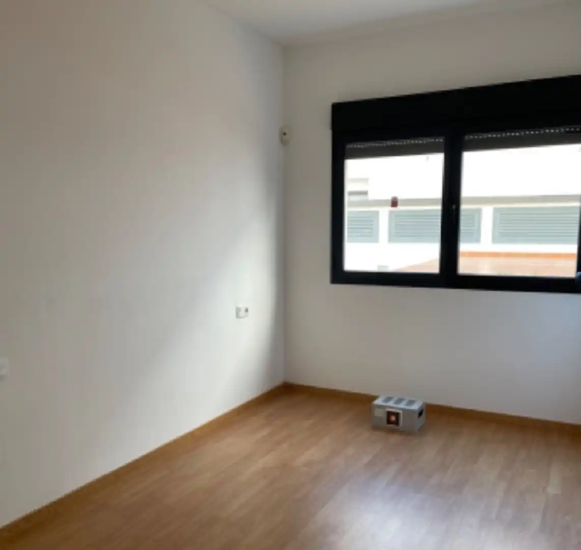 Piso en venta en C/ Divina Aurora, imagen 3