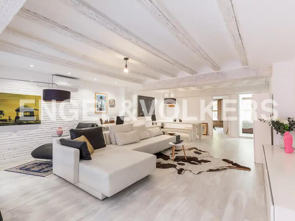 Sala d'estar de Pis de lloguer en Valencia amb Aire condicionat, Calefacció i Terrassa