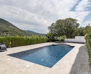 Swimming pool of House or chalet for sale in Castellar del Vallès  with Air Conditioner, Heating and Private garden