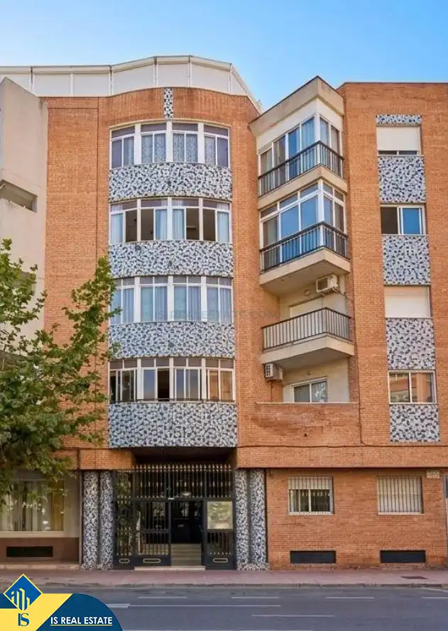 Apartment mit Pool zum Verkauf in Playa del Cura