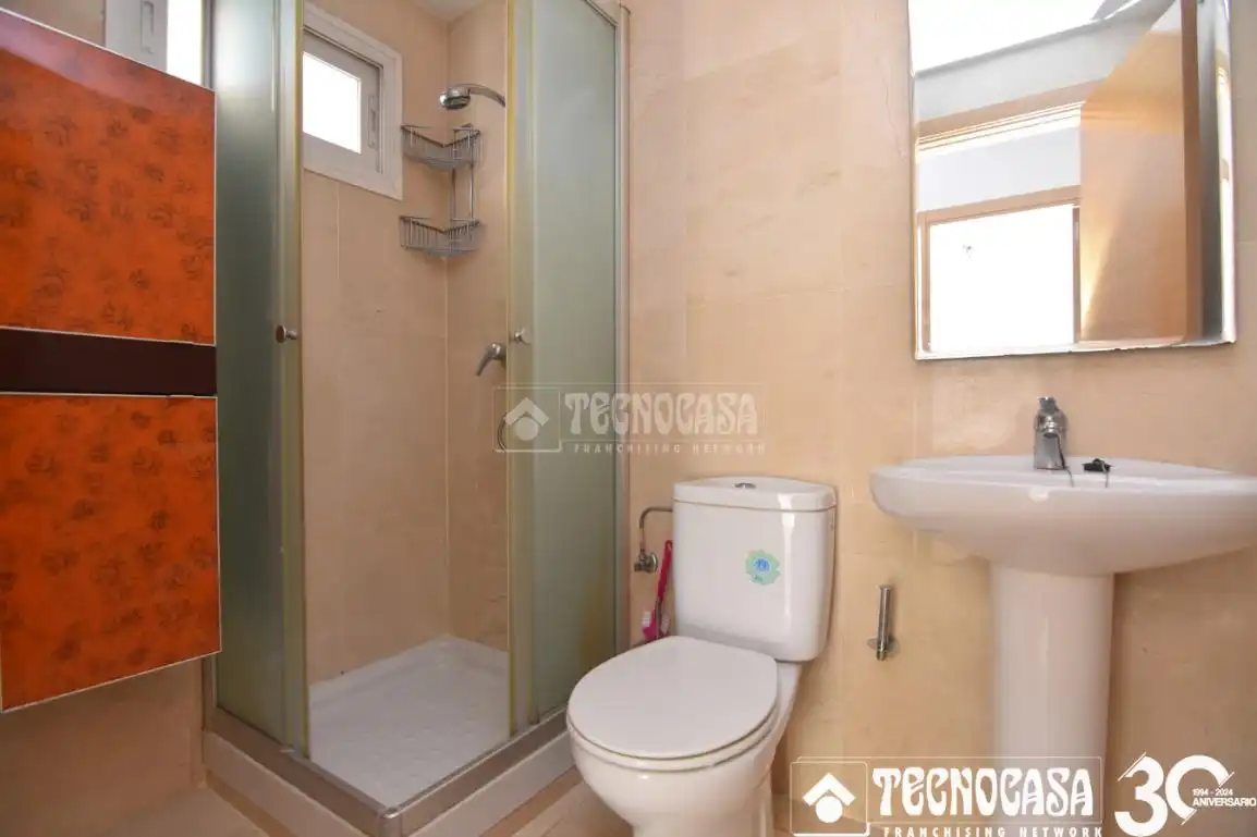 Bathroom of Detached homes for sale in Móstoles