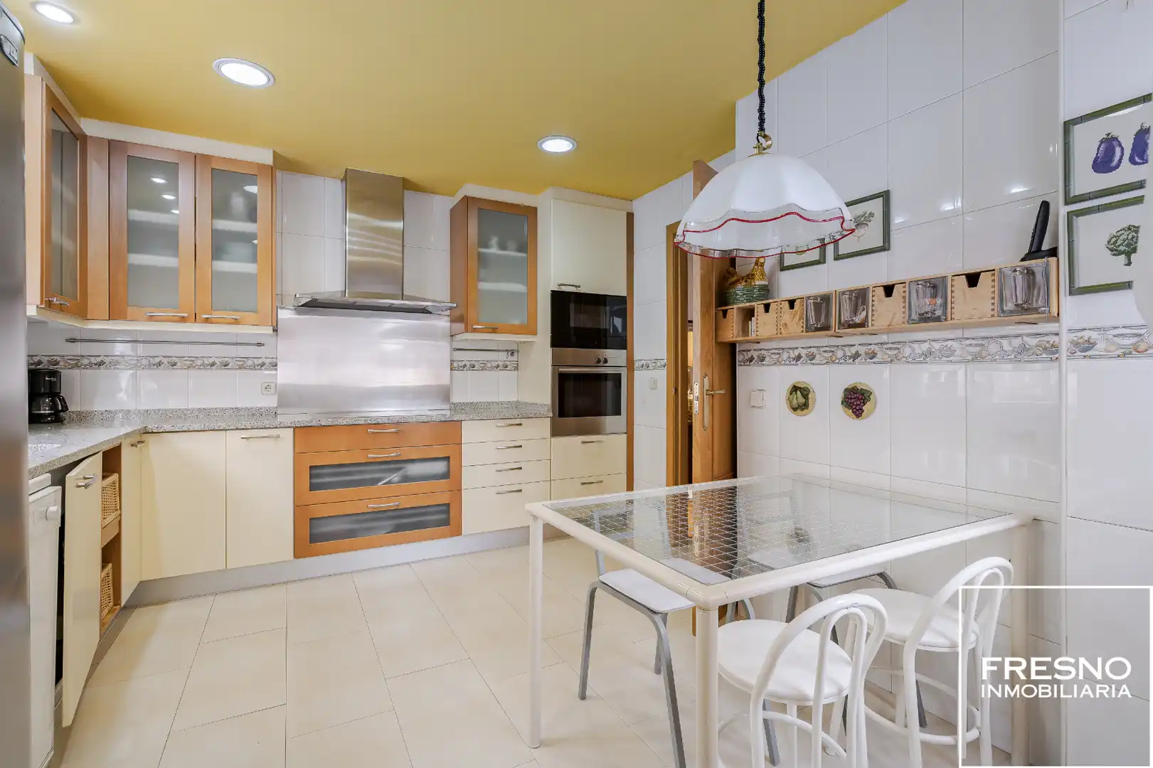 Kitchen of Detached homes for sale in Cobeña  with Air Conditioner, Heating and Private garden