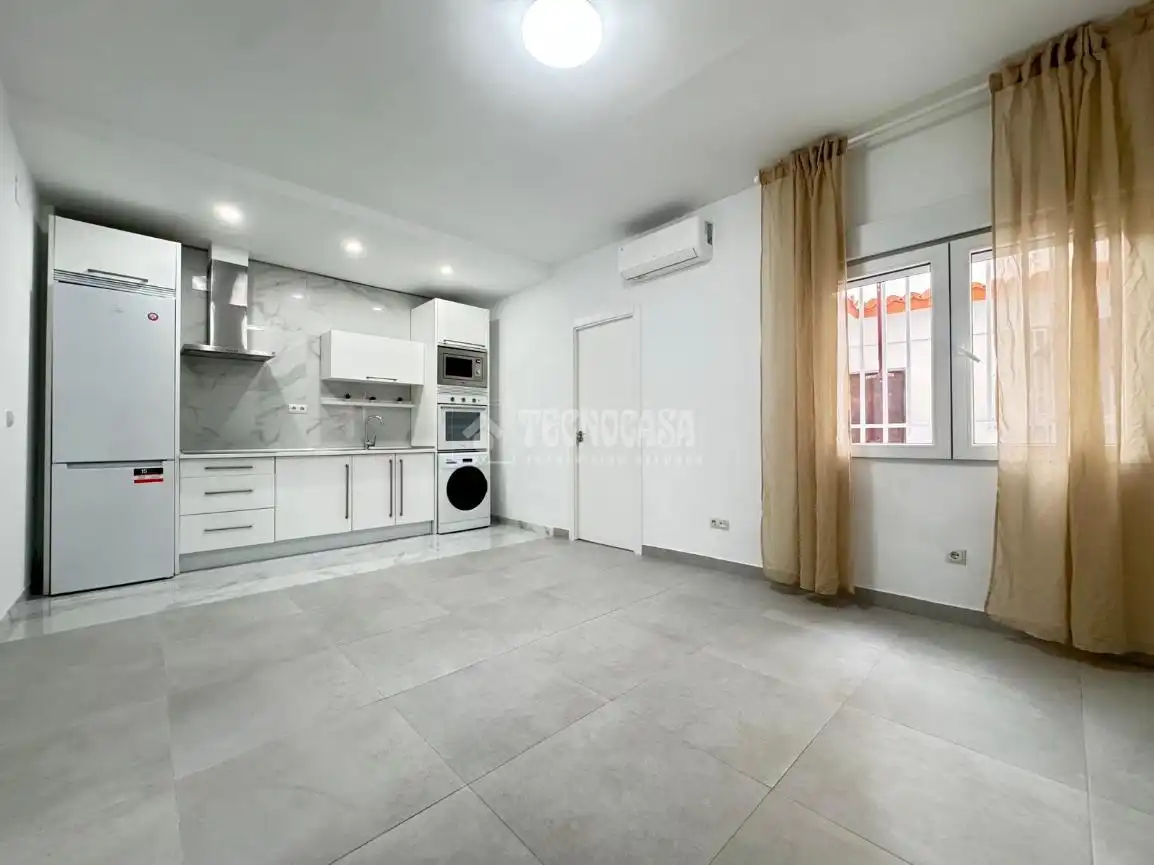Kitchen of Flat for sale in Madrid  with Air Conditioner and Heating