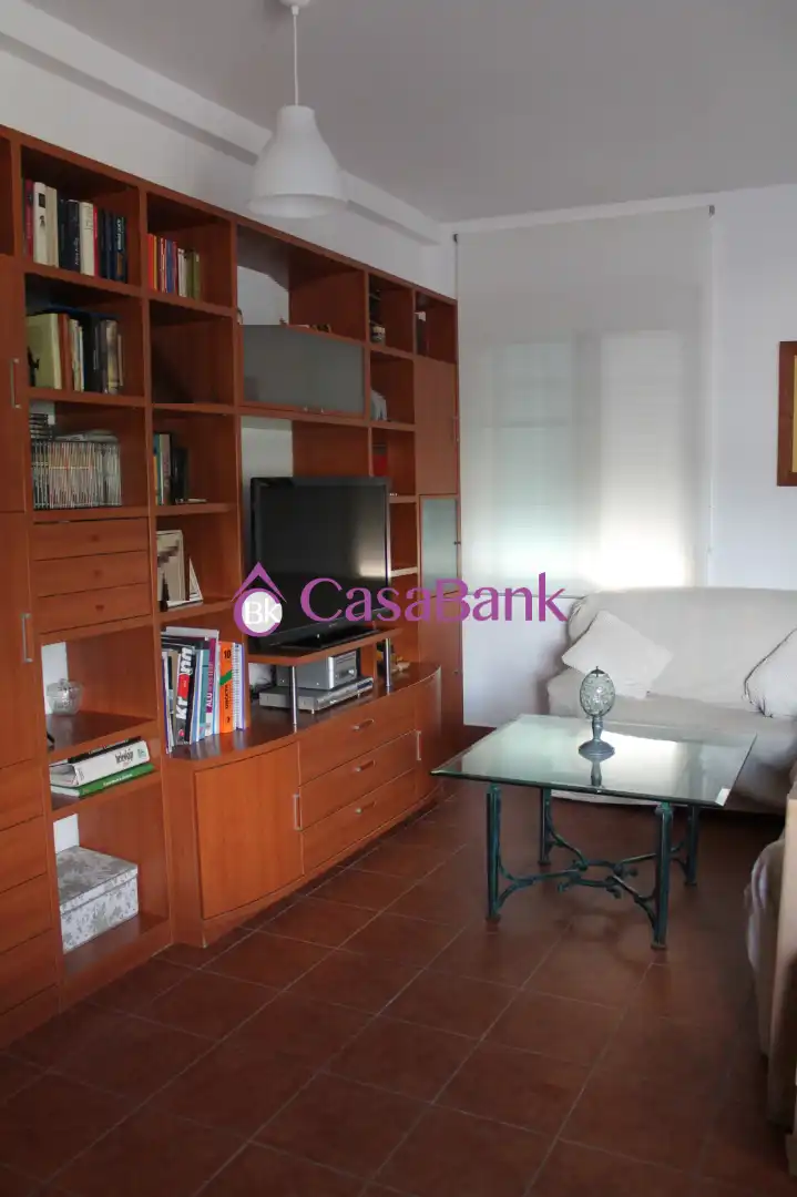 Sala d'estar de Casa o xalet en venda en Córdoba amb Aire condicionat, Jardí privat i Piscina