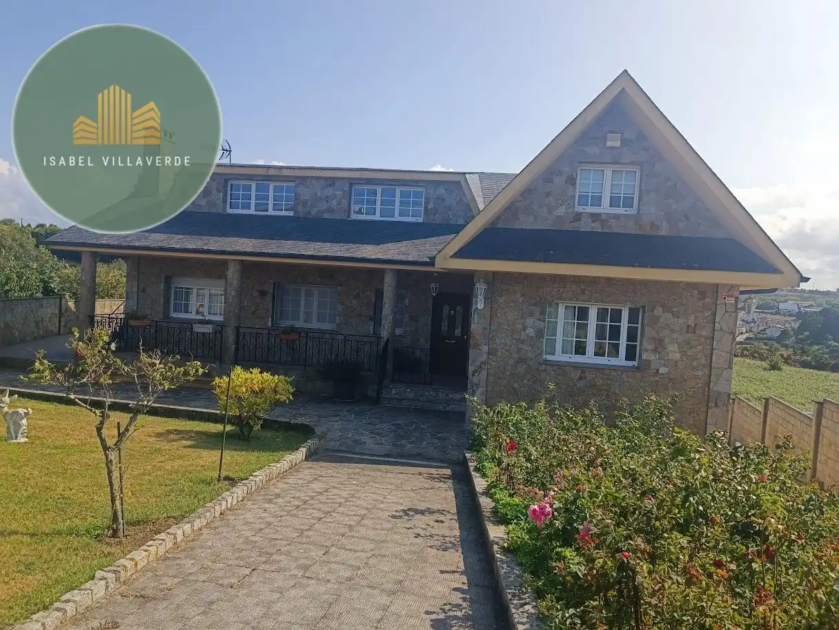 Vista exterior de Casa o chalet en venta en A Coruña Capital  con Calefacción, Jardín privado y Piscina