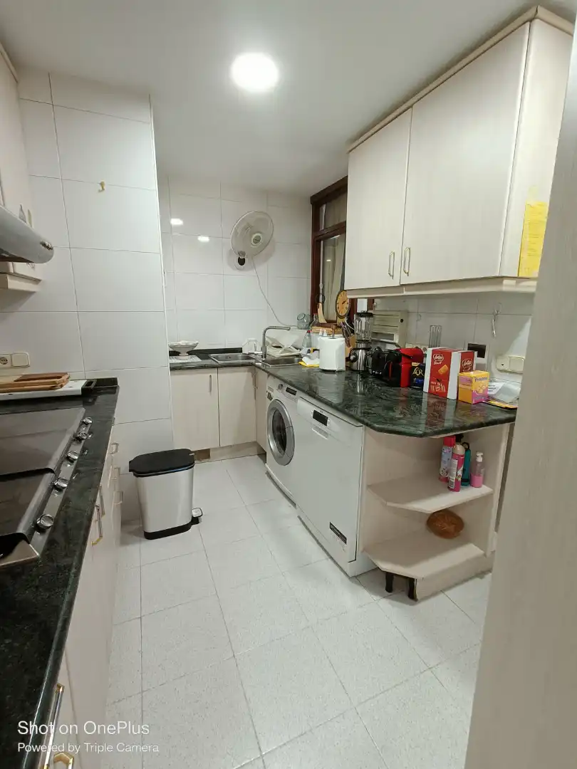 Kitchen of Flat for rent in Madrid  with Air Conditioner, Heating and Parquet flooring