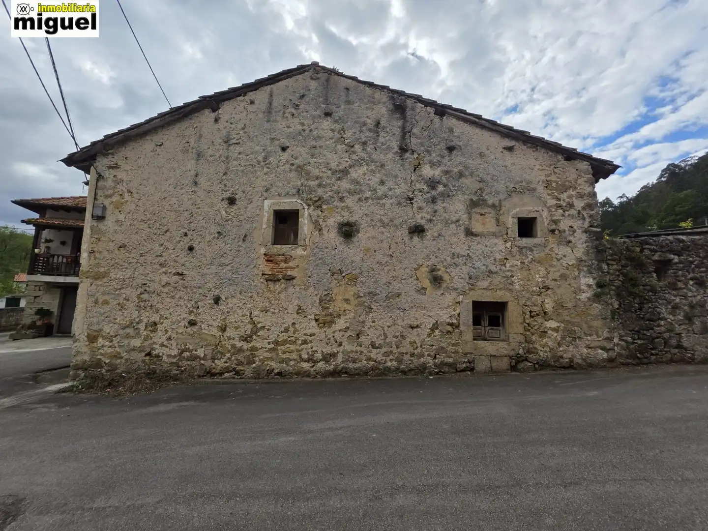 Vista exterior de Casa o xalet en venda en Val de San Vicente 
