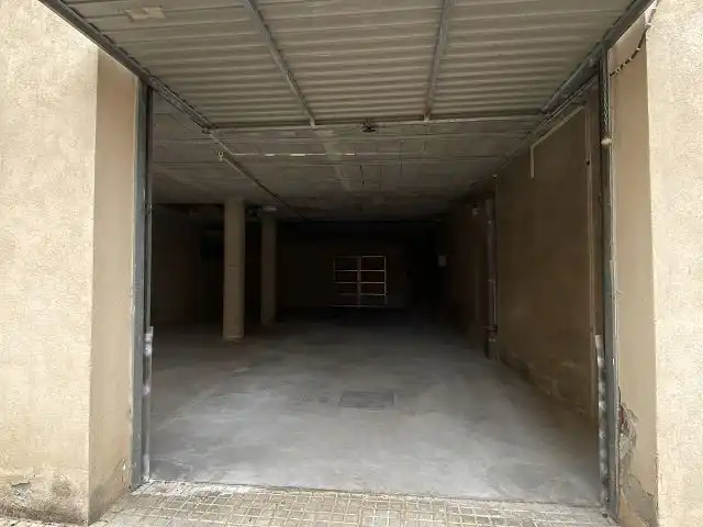 Garage zum Verkauf in N/A, -1, Castelló d'Empúries