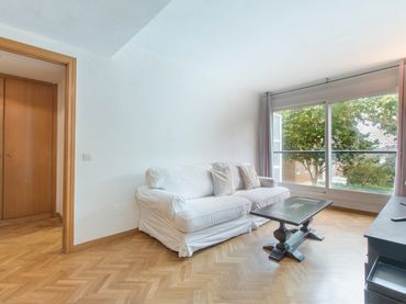 Wohnung mit Pool zur Miete in Calle María Moliner 13