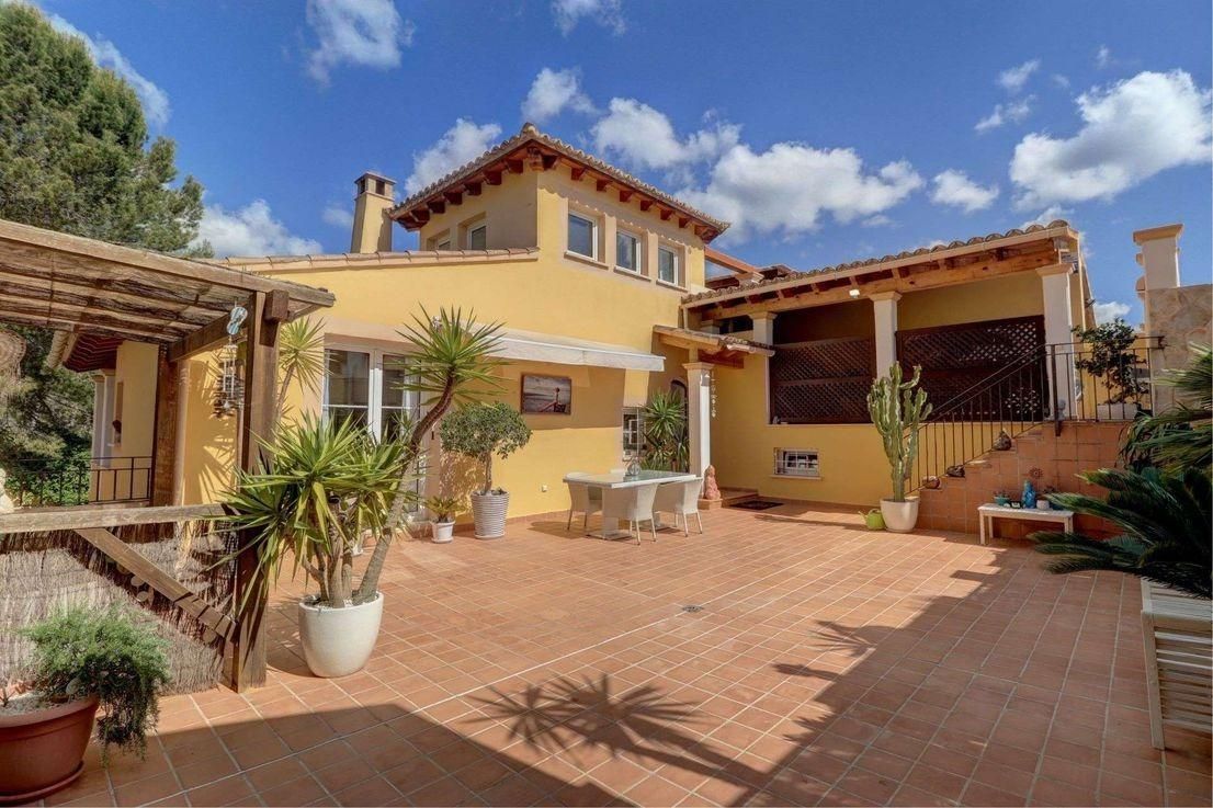 Terrassa de Casa o xalet en venda en Andratx amb Aire condicionat, Calefacció i Jardí privat