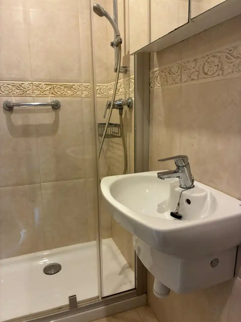 Baño de Apartamento de alquiler en Jávea / Xàbia con Aire acondicionado, Calefacción y Jardín privado