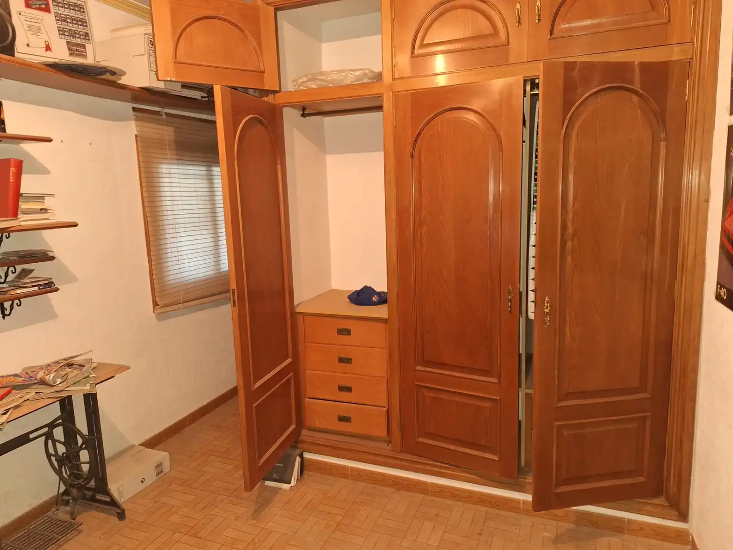 Habitación de Casa o chalet en venta en San Vicente del Raspeig / Sant Vicent del Raspeig con Jardín privado, Terraza y Trastero