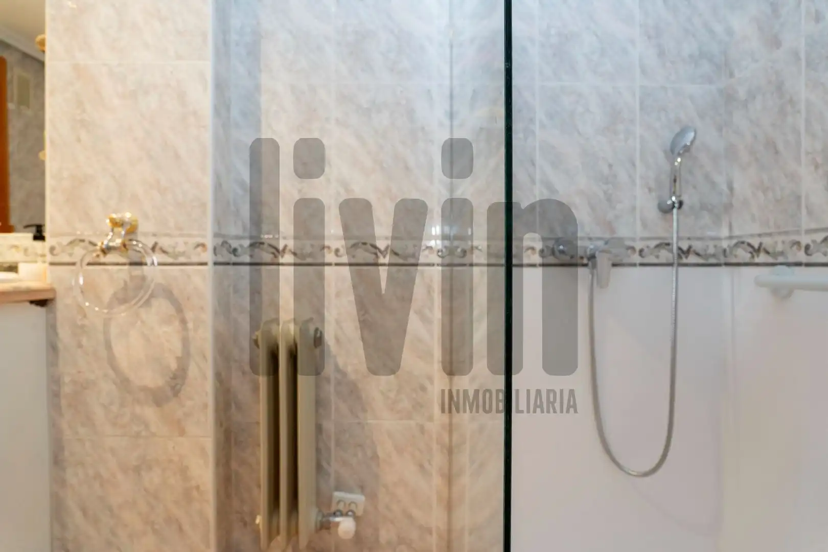Badezimmer von Maisonette zum Verkauf in Jaén mit Klimaanlage, Heizung und Terrasse