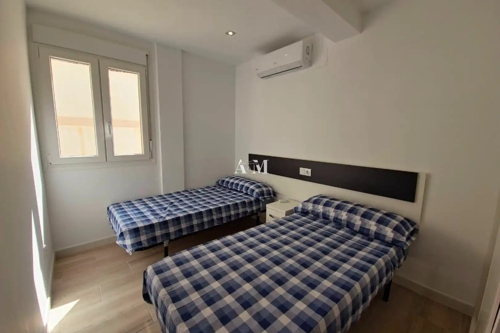 Habitación de Casa o chalet en venta en Orihuela con Calefacción, Jardín privado y Terraza