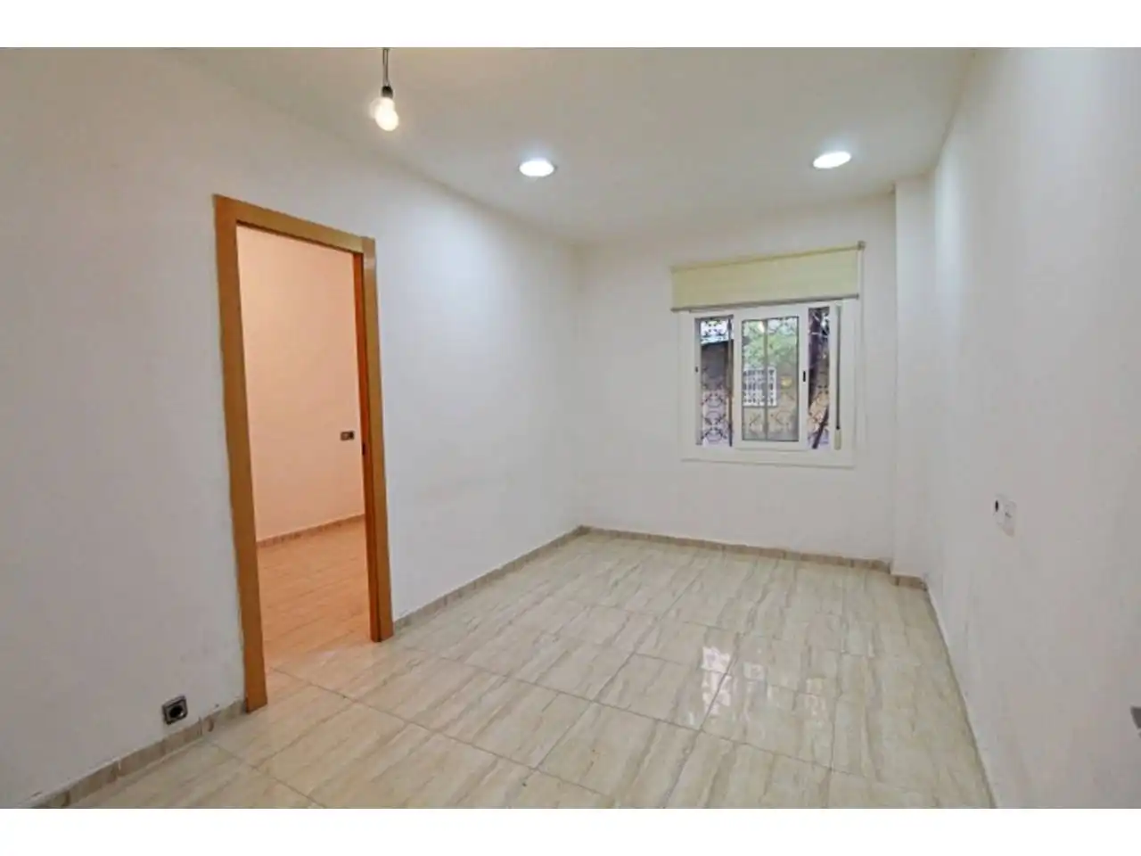 Flat with lift for sale in Calle Comtessa de Pardo Bazán, imagen 2