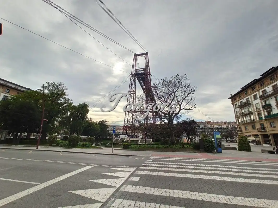 Piso con ascensor en venta en Plaza Puente, imagen 3