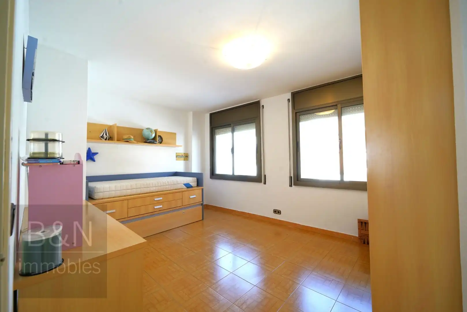 Dormitori de Casa o xalet en venda en Rubí amb Aire condicionat, Calefacció i Terrassa