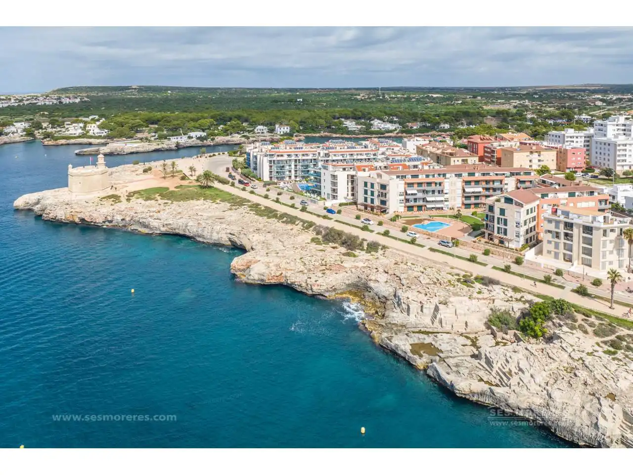 Vista exterior de Apartamento en venta en Ciutadella de Menorca con Aire acondicionado, Terraza y Piscina comunitaria