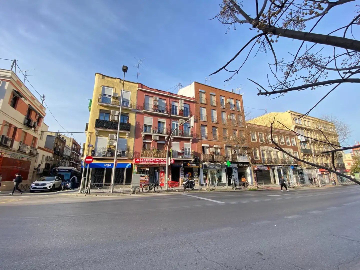 Piso de alquiler en Avenida de la Albufera, Palomeras Sureste