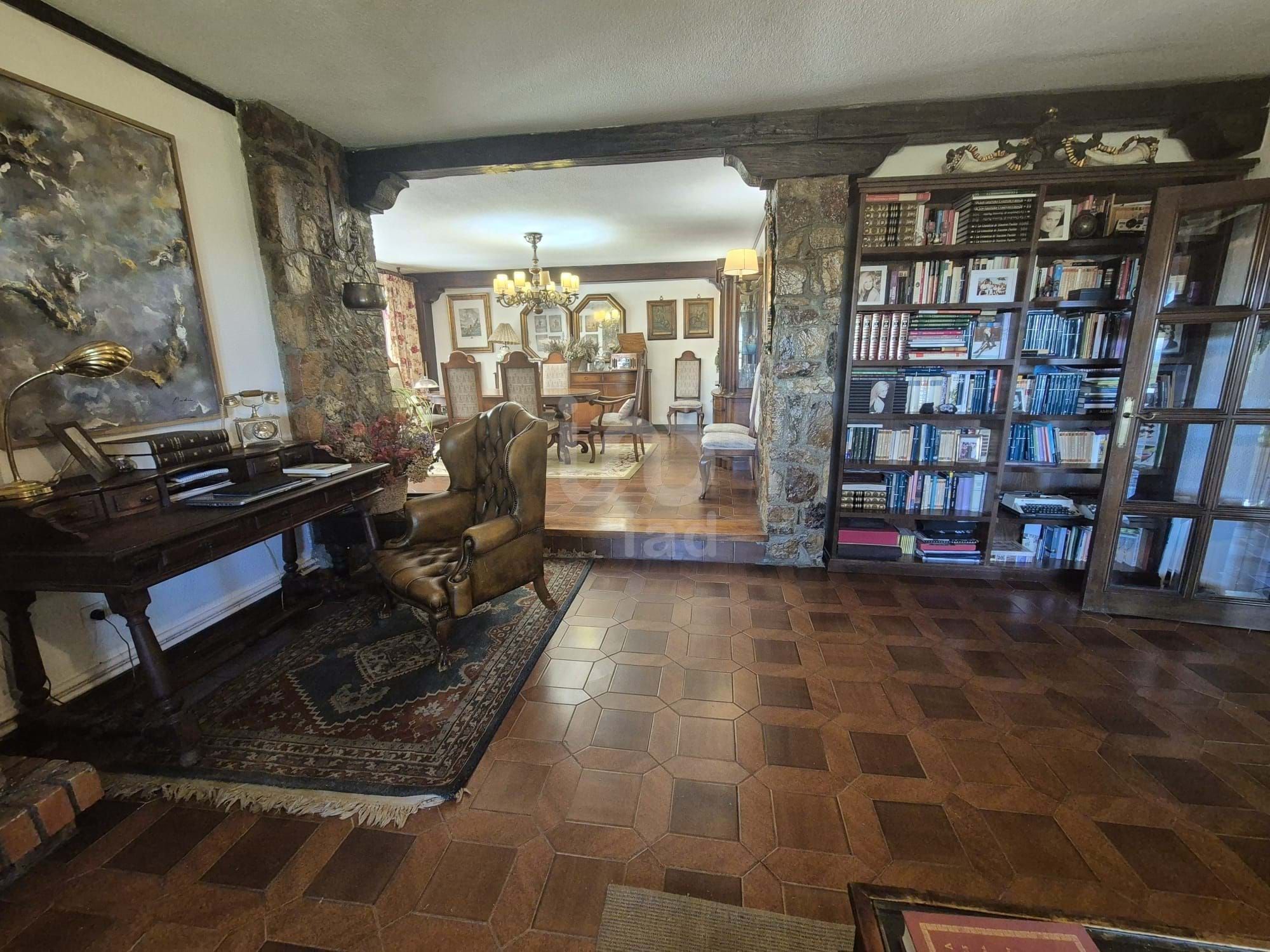Living room of House or chalet for sale in Linares de Riofrío  with Heating, Terrace and Swimming Pool