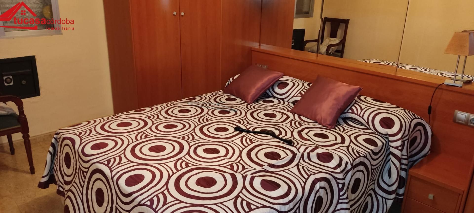 Dormitori de Casa adosada en venda en Posadas amb Terrassa i Traster